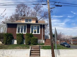 913 Eden Ave, Highland Park, NJ 08904