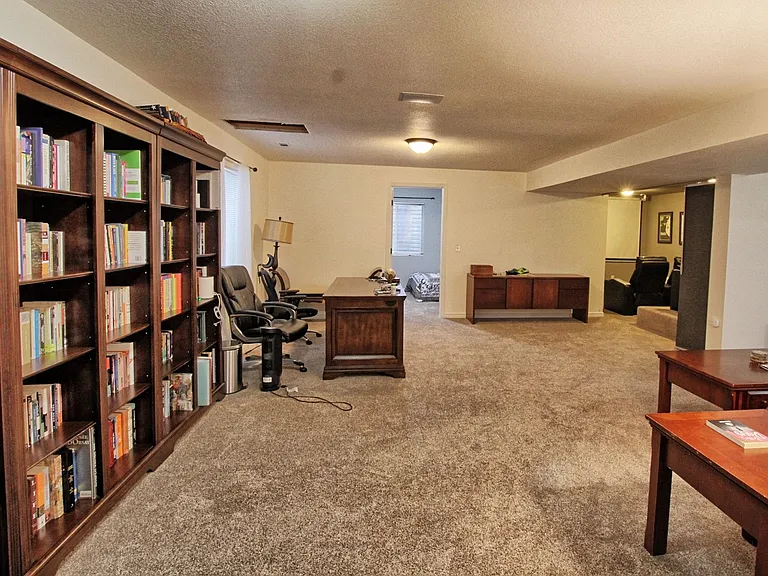 10263 Mica Way — Photo 15