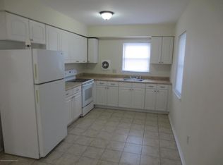 45 Broad St, Freehold, NJ 07728