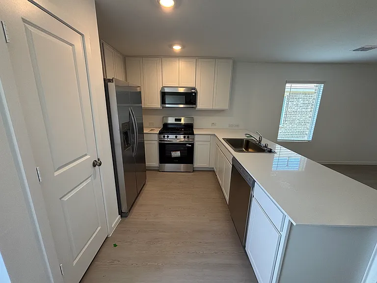 1412 Merlin Bluff St — Photo 10
