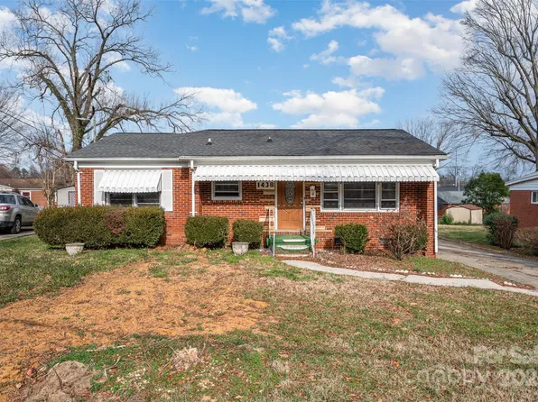 1438 Waddell St, Charlotte, NC 28216