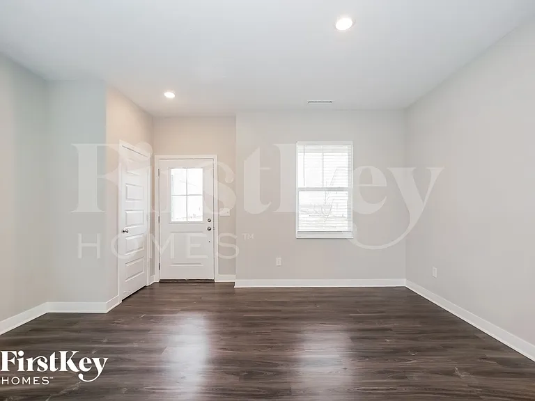 2273 Bingham Pl — Photo 4