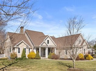 112 Bill Rogers Dr, Guilford, CT 06437