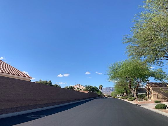 5th image of 10304 All Seasons St