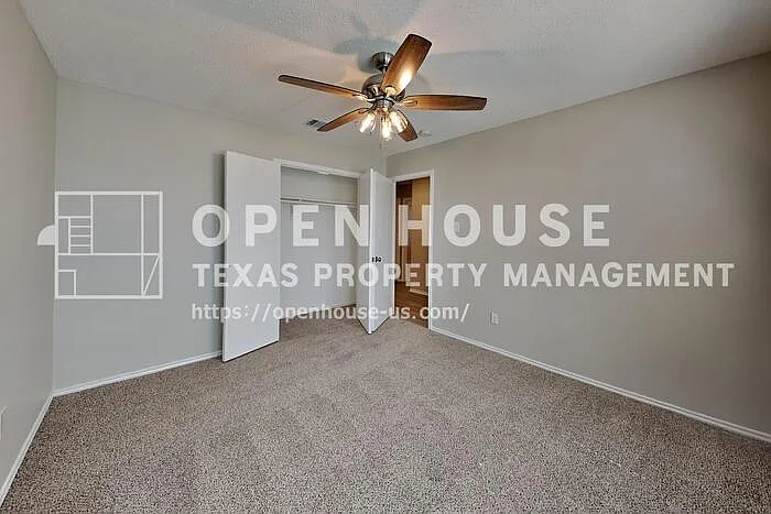 1305 Highcrest Dr — Photo 18