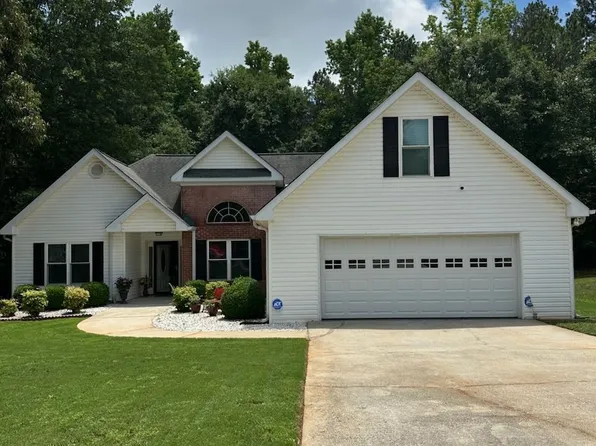 25 Summer Walk Cir, Covington, GA 30016