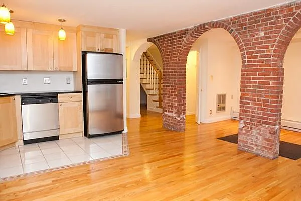 482 Massachusetts Ave #5
