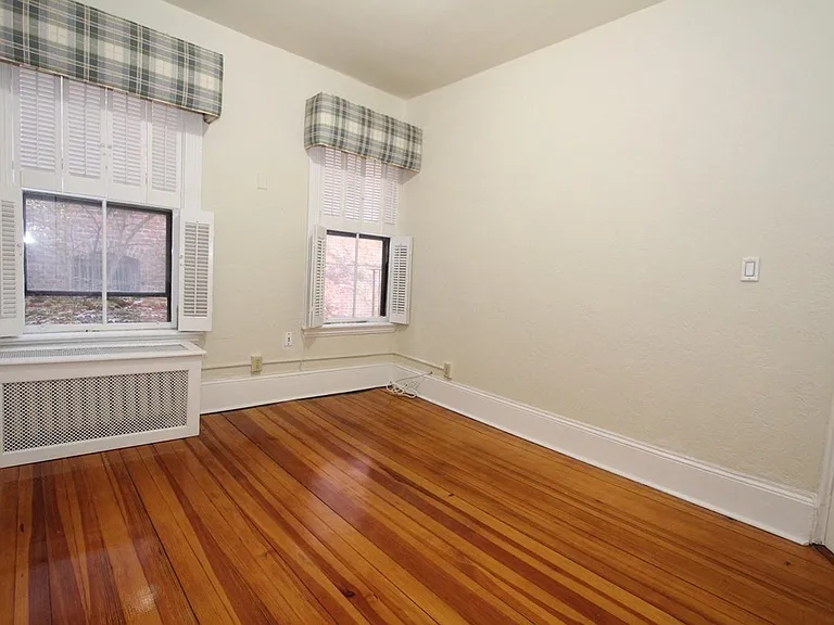 4 Phillips St #2 — Photo 6