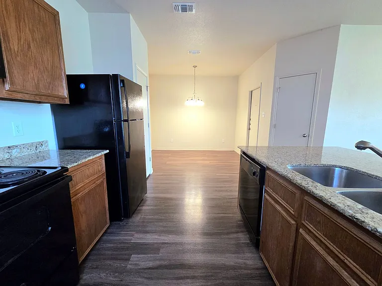 3315 Stonewall Dr #B — Photo 16