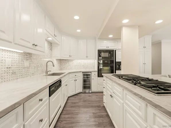 7525 Jerez Ct Unit F, Carlsbad, CA 92009