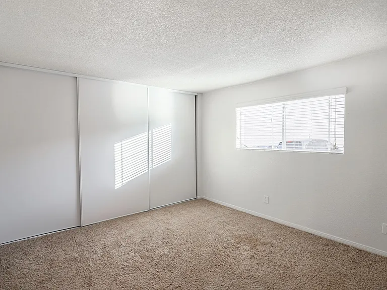Parkview Poway Apartments — Photo 14