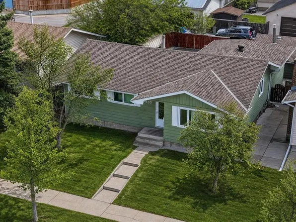 5835 NW 28th Ave NE, Calgary, AB T1Y 2E4