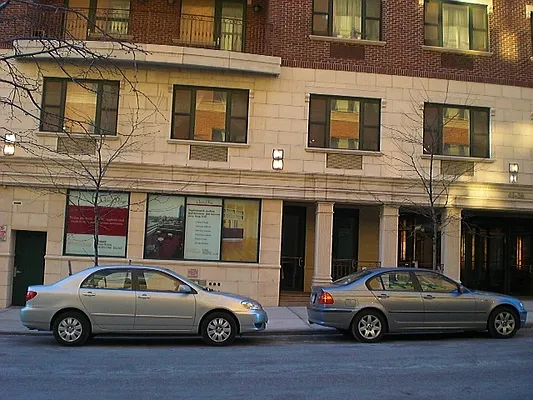 Sold by aptsandlofts.com | media 3