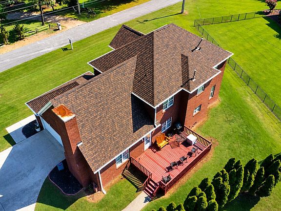 5th image of 142 Hazelwood Ln