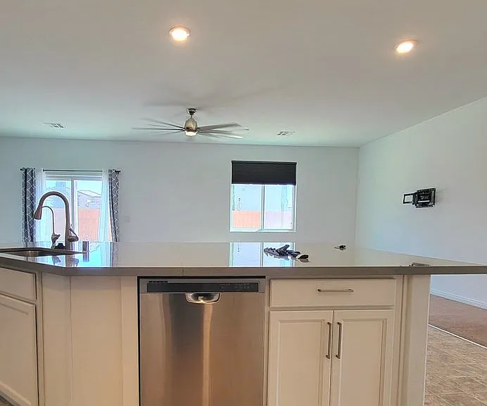 3807 E Summit Ave — Photo 15