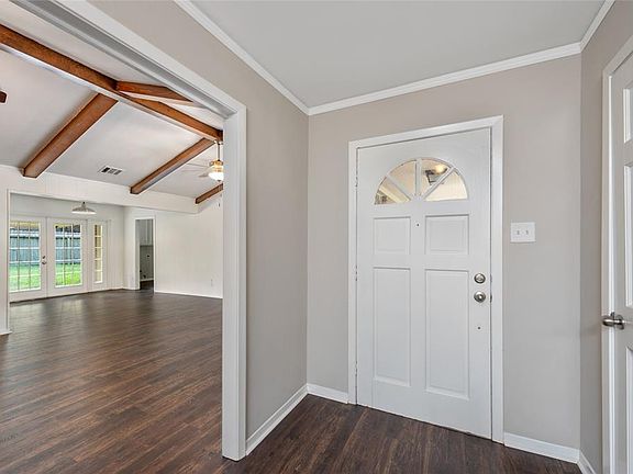 3rd image of 5118 Laurel Creek Way
