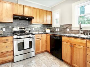 924 N 87th St, Seattle, WA 98103