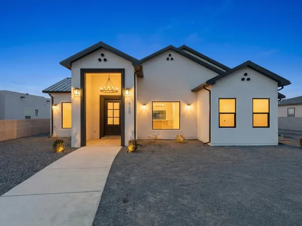 625 1st St NE, Rio Rancho, NM 87124