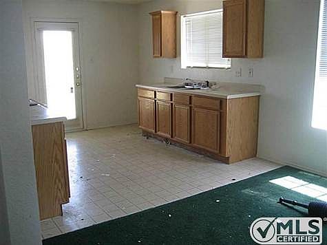 3rd image of 7221 Autumn Glen Dr