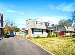 1565 Parklane Rd, Swarthmore, PA 19081