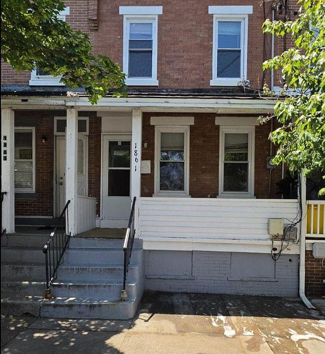 1st image of 1861 Chestnut Ave