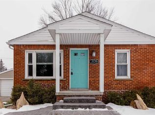 3734 Crooks Rd, Rochester Hills, MI 48309