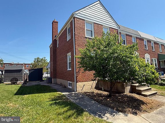 3rd image of 7514 Lawrence Rd