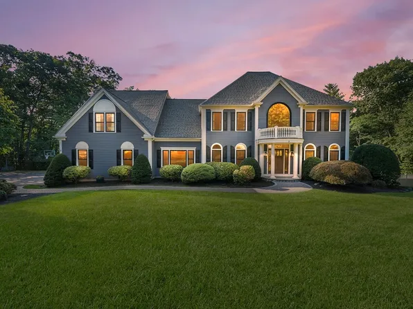 3 Singletary Way, Hopkinton, MA 01748