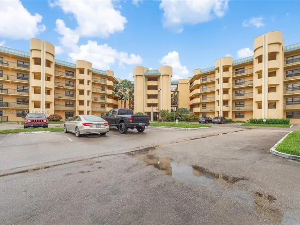 6575 W Oakland Park Blvd APT 114, Fort Lauderdale, FL 33313