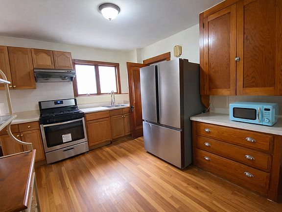 5th image of 23 Menotomy Rd Unit 1