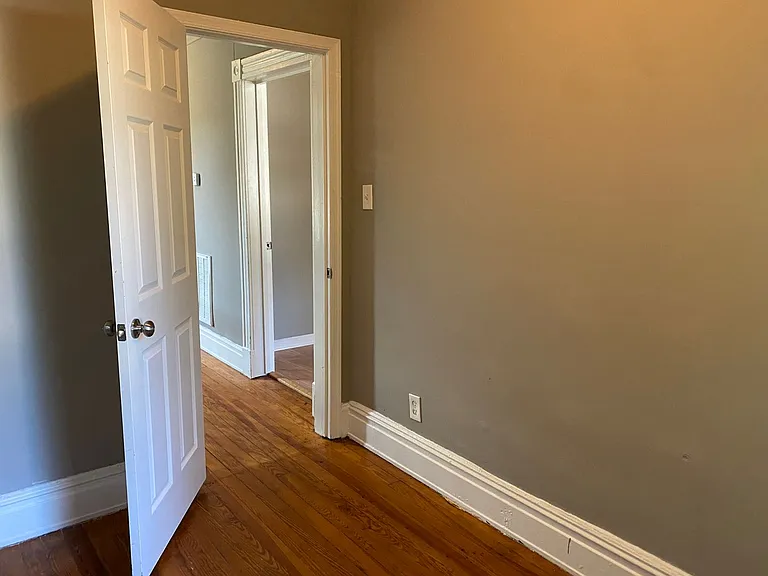 3419 Carolina Ave — Photo 4