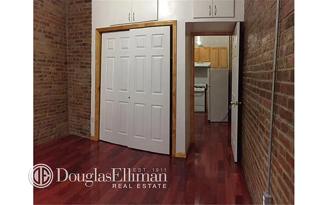 Rented by Douglas Elliman | media 16