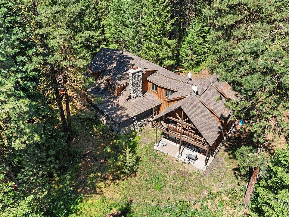 1st image of 123 Wilderness Ranch Ln