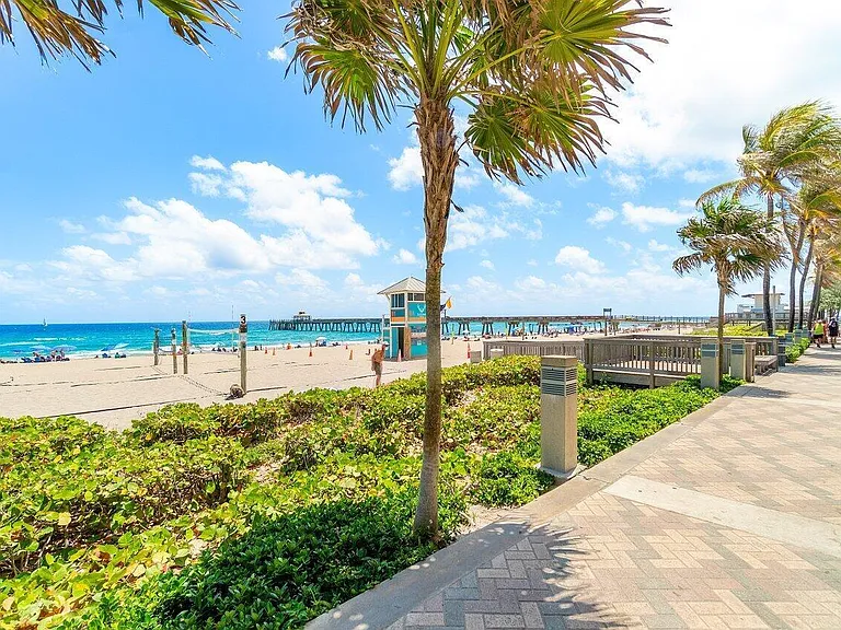 842 SE 19th Ave #103 — Photo 29