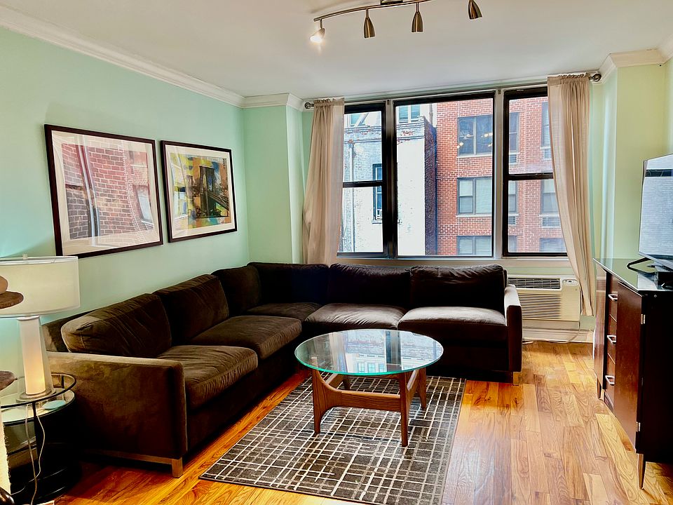 1st image of 200 W 79th St APT 4P