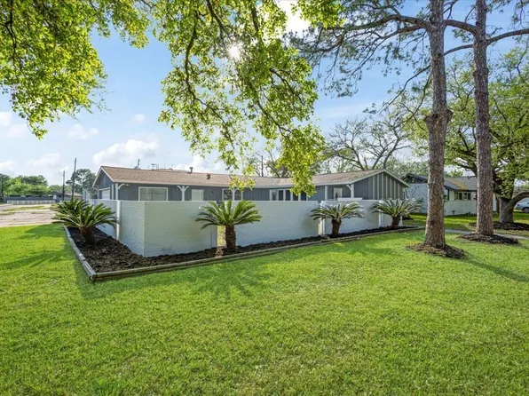 3426 Valley Brook Dr, La Porte, TX 77571