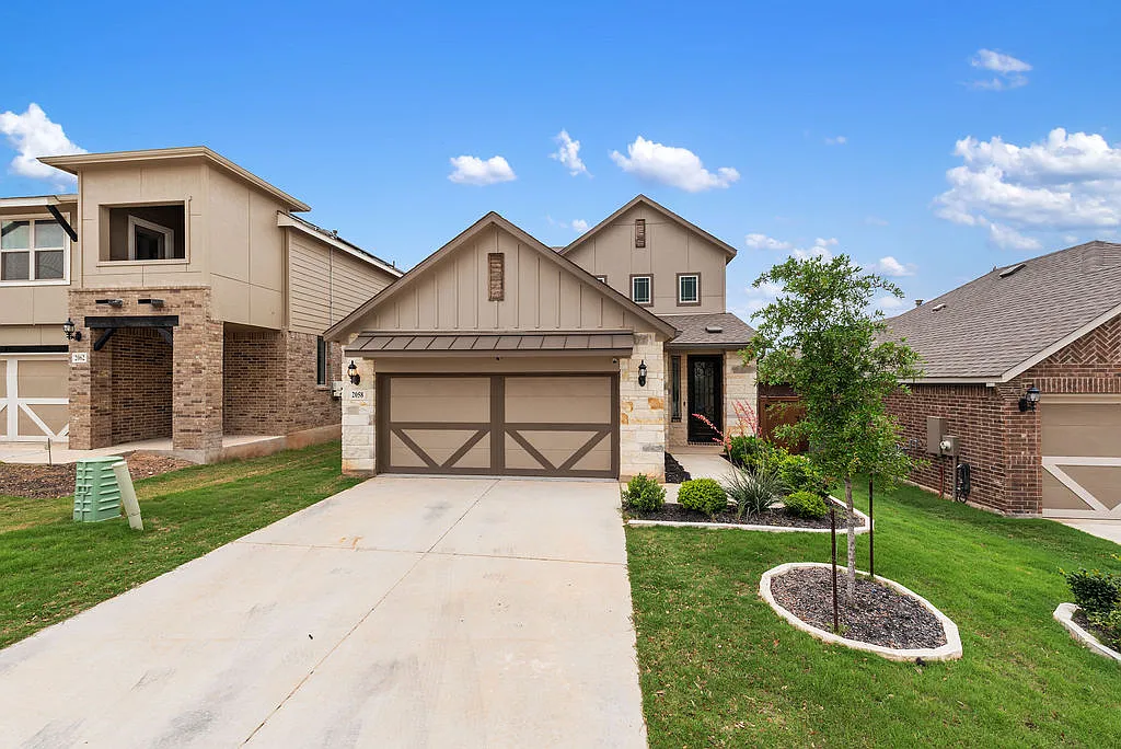 3 bed, 1874 sqft, $2,800 — Photo 1