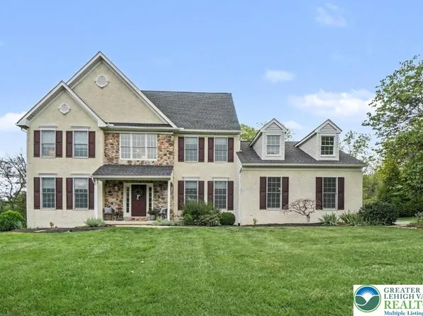 6440 Eichler Cir, Coopersburg, PA 18036