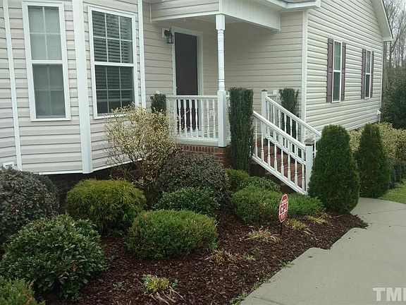 4th image of 380 Kinsman Ct