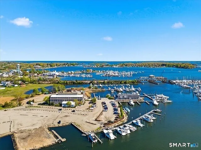 1 bed, 833 sqft, $3,300 — Photo 2
