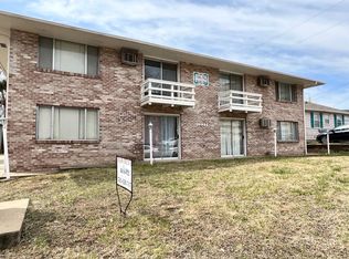 1225 Claflin Rd #6, Manhattan, KS 66502