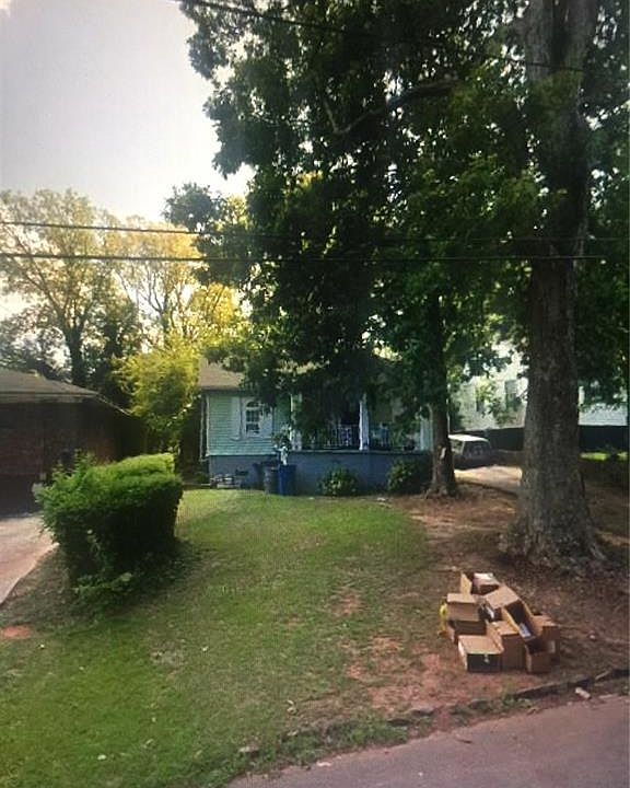 1st image of 1372 Pine St