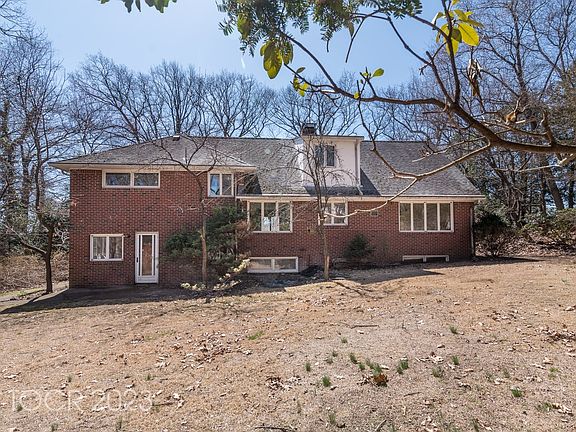 5th image of 45 Ware Rd