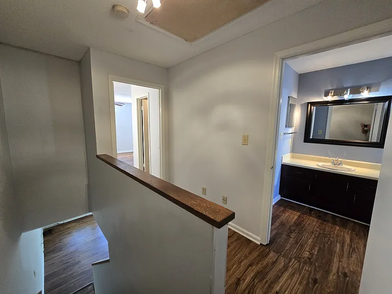 117 Kingsbury Dr — Photo 16