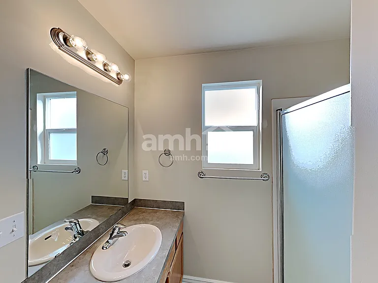521 N Quincy Ave — Photo 8