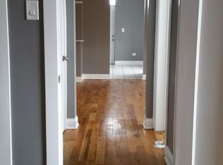 7213 S Yates Blvd APT 4B, Chicago, IL 60649
