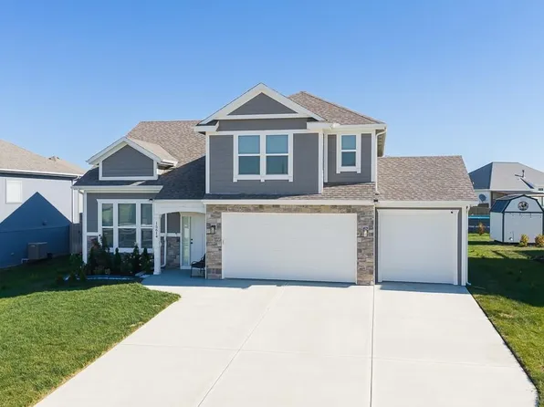 1681 N 156th St, Basehor, KS 66007