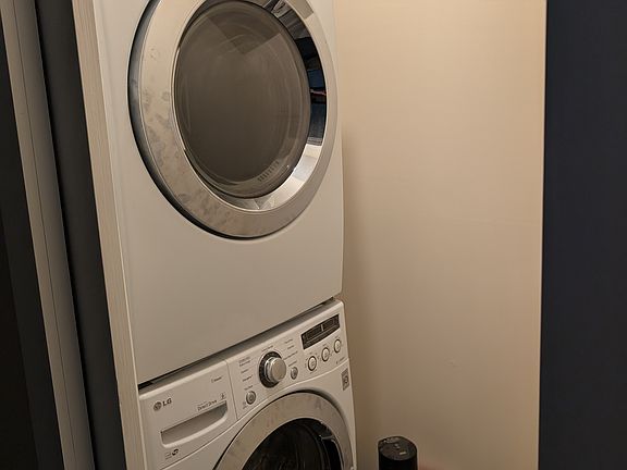 3rd image of 280 Lake St APT 3