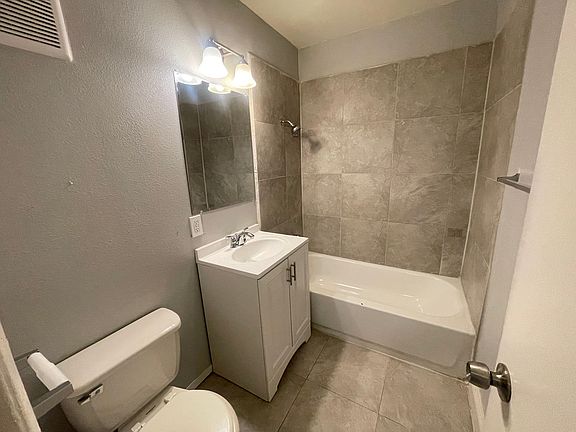 5th image of 2416 Clifford Ave APT 115