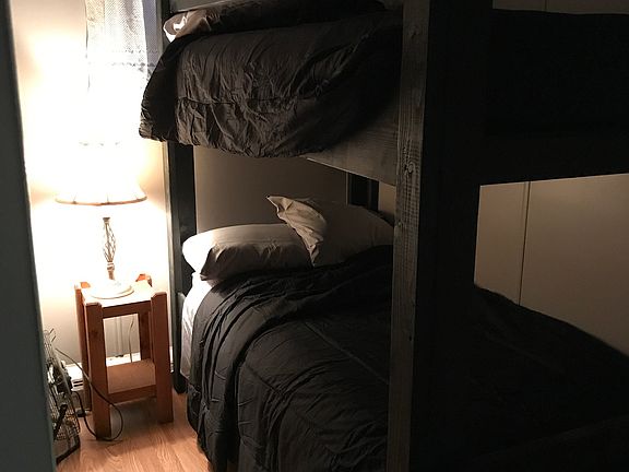 2nd bedroom - new bunk beds 